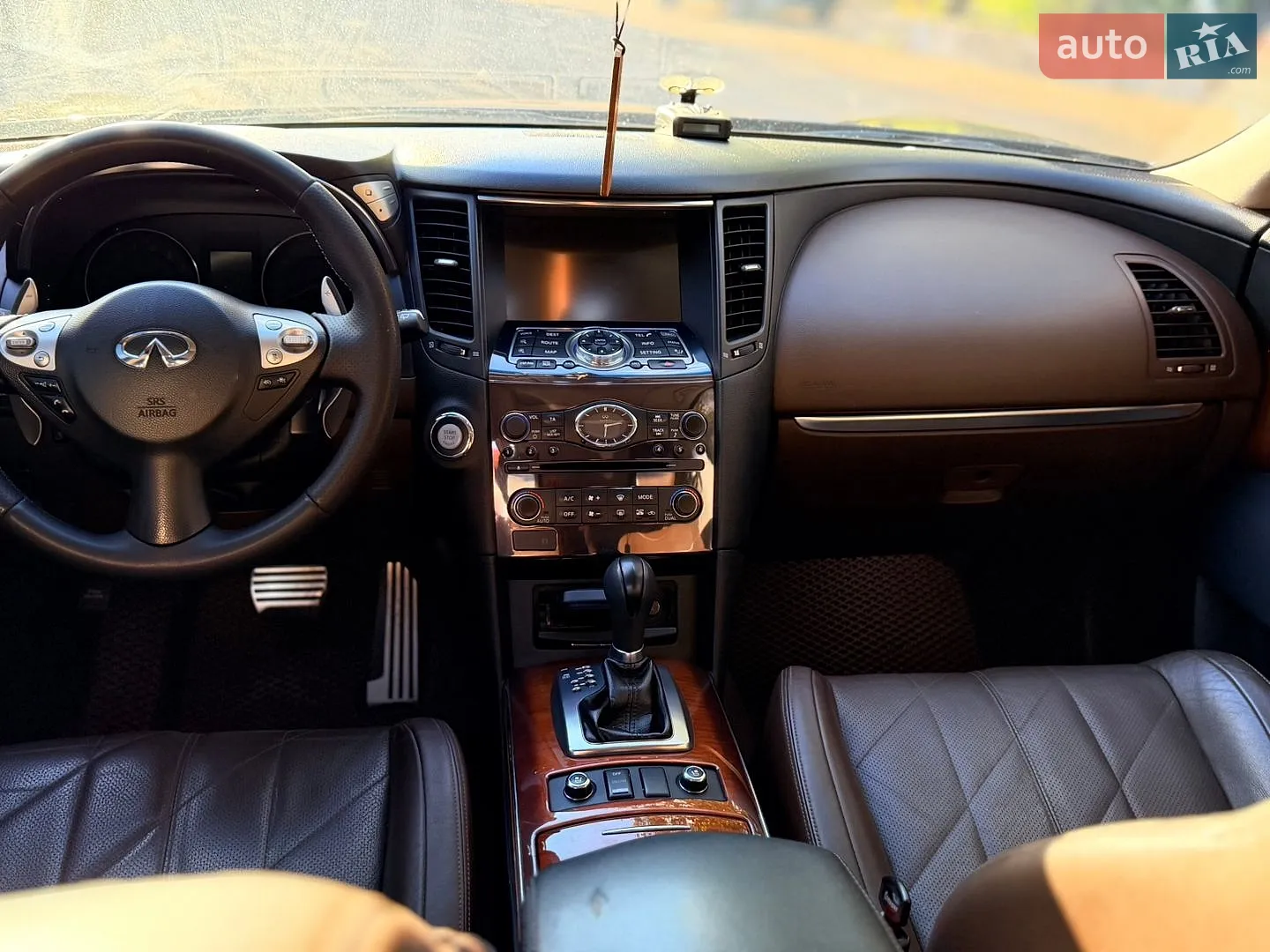 2010 Infiniti FX - мініатюра 13
