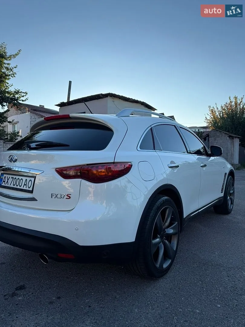 2011 Infiniti FX - мініатюра 10