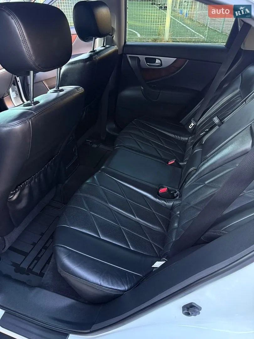 2011 Infiniti FX - мініатюра 13