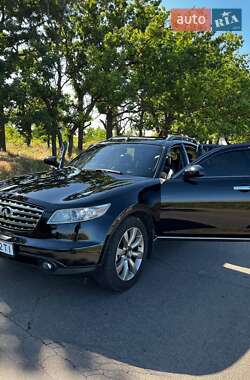 Внедорожник / Кроссовер Infiniti FX 45 2003 в 