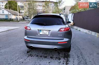 Внедорожник / Кроссовер Infiniti FX 45 2003 в 