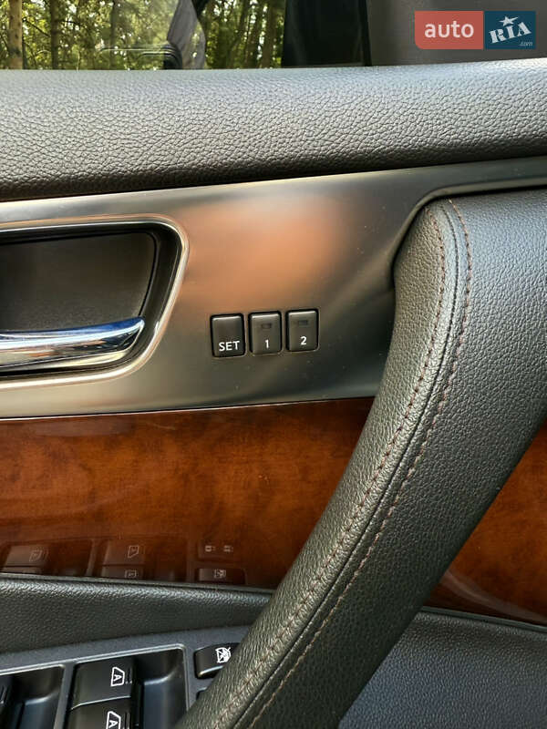 Позашляховик / Кросовер Infiniti FX 50 2008 в Краснограді