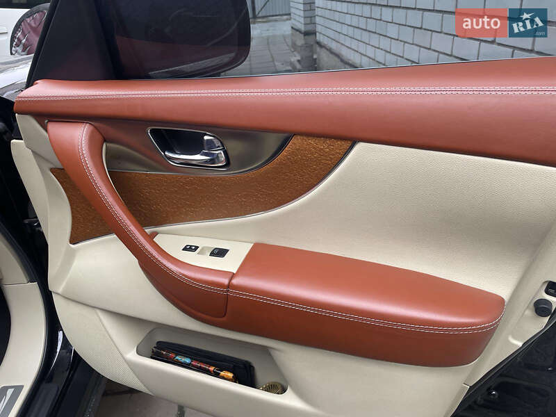 Позашляховик / Кросовер Infiniti FX 50 2008 в Броварах фото 12 Позашляховик / Кросовер Infiniti FX 50 2008 в Броварах