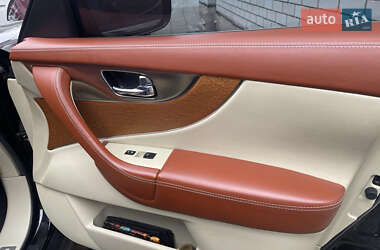 Позашляховик / Кросовер Infiniti FX 50 2008 в 