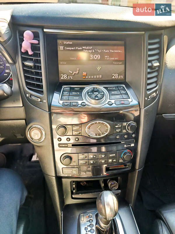 Внедорожник / Кроссовер Infiniti FX 50 2008 в Измаиле фото 19 Внедорожник / Кроссовер Infiniti FX 50 2008 в Измаиле