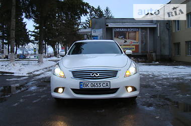 Седан Infiniti G25 2011 в Ровно