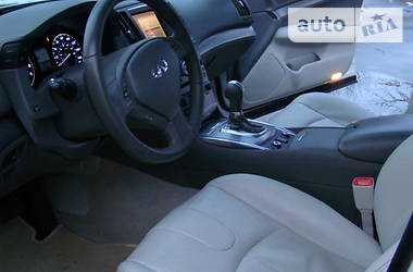 Седан Infiniti G25 2011 в Ровно