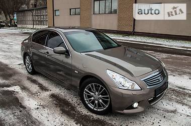 Седан Infiniti G25 2012 в Днепре