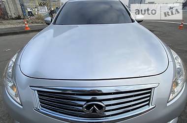 Седан Infiniti G25 2011 в Киеве