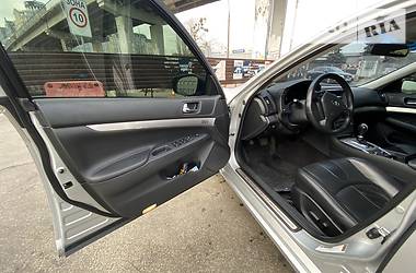 Седан Infiniti G25 2011 в Киеве