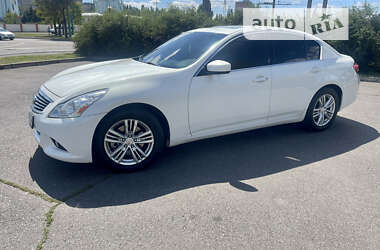 Седан Infiniti G25 2010 в Кривому Розі