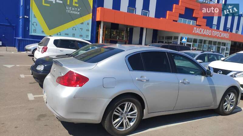 Седан Infiniti G25 2012 в Житомире