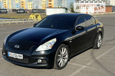 Седан Infiniti G25 2010 в Киеве