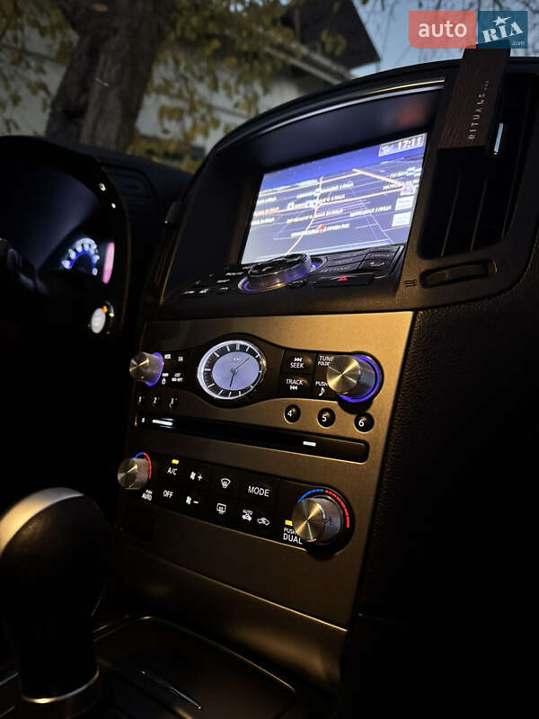 Седан Infiniti G25 2012 в Львові