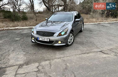 Седан Infiniti G25 2012 в Кременчуці