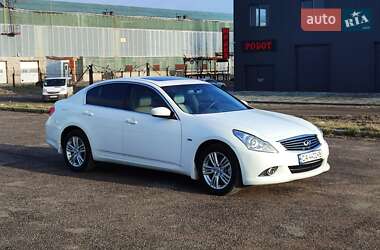 Седан Infiniti G25 2011 в Черкасах