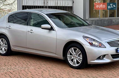 Седан Infiniti G25 2011 в 