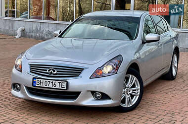 Седан Infiniti G25 2011 в 