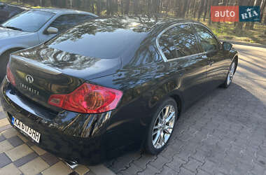 Седан Infiniti G25 2012 в 