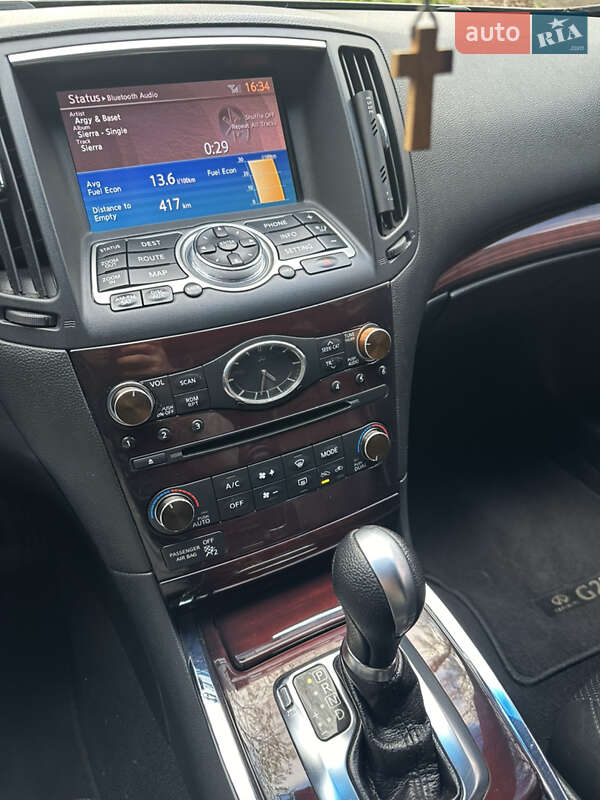 Седан Infiniti G25 2010 в Києві