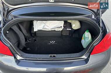 Седан Infiniti G25 2010 в 