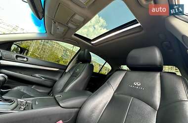 Седан Infiniti G25 2011 в 