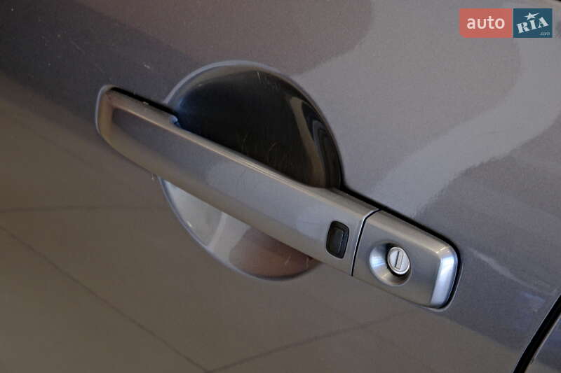 Седан Infiniti G25 2011 в Одессе