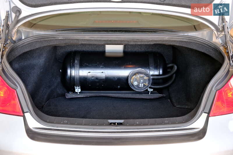 Седан Infiniti G25 2011 в Одессе