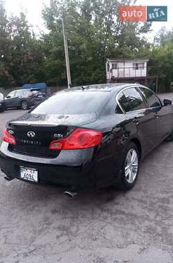 Седан Infiniti G25 2012 в 