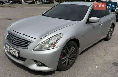 Седан Infiniti G25 2011 в Киеве