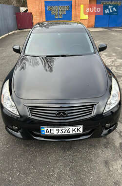 Седан Infiniti G25 2012 в 