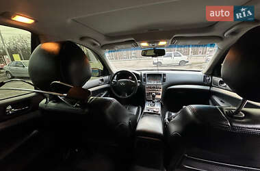 Седан Infiniti G25 2012 в 