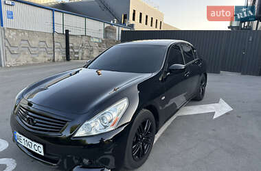 Седан Infiniti G25 2012 в 