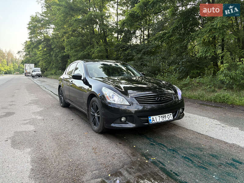 Седан Infiniti G25 2010 в Києві
