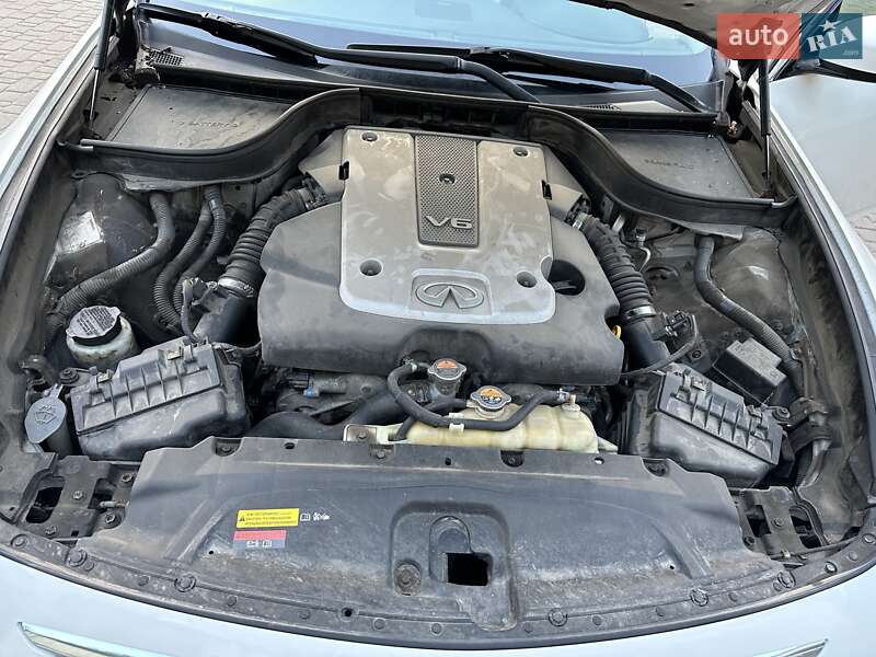 Седан Infiniti G25 2012 в Києві