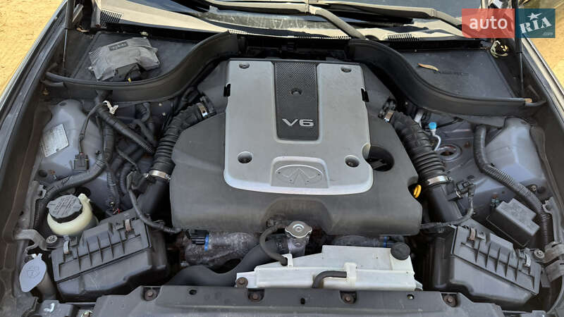 Седан Infiniti G25 2010 в Запоріжжі