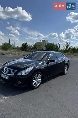 Седан Infiniti G25 2010 в Киеве
