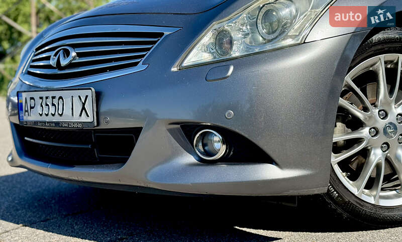 Седан Infiniti G25 2010 в Запорожье