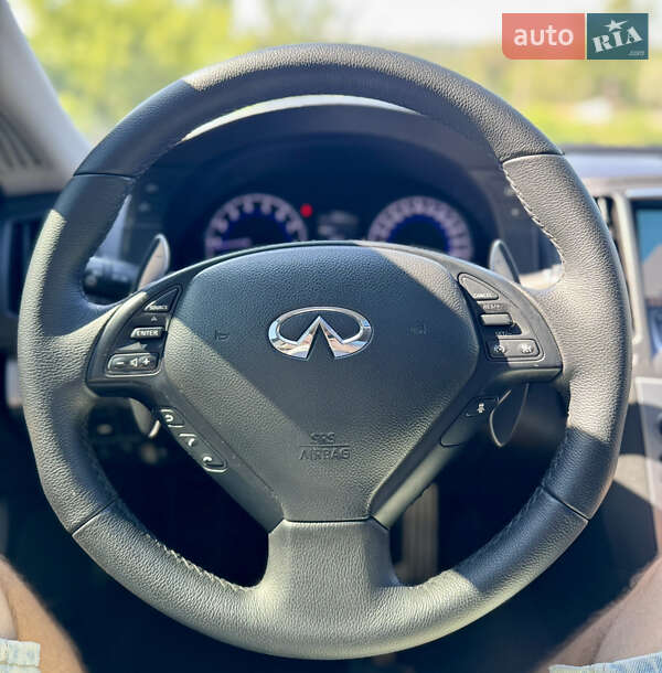 Седан Infiniti G25 2010 в Запорожье