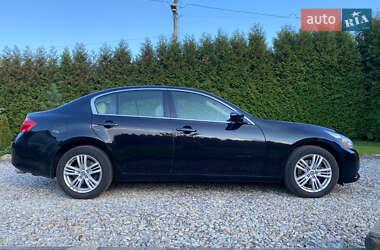 Седан Infiniti G25 2012 в Калуше