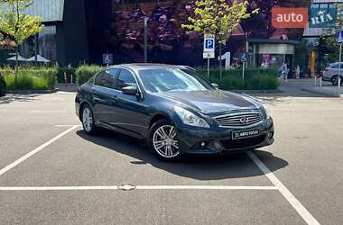 Седан Infiniti G25 2011 в Киеве