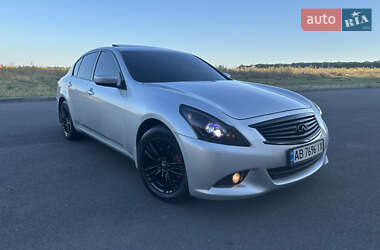 Седан Infiniti G25 2012 в 