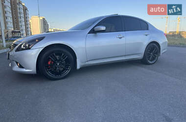 Седан Infiniti G25 2012 в 