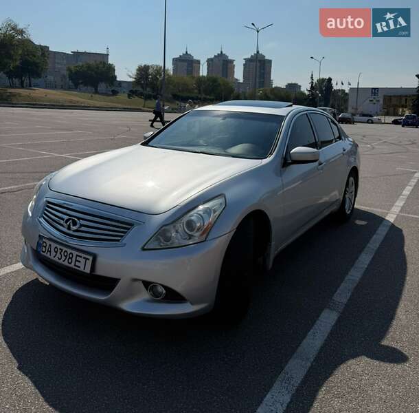 Седан Infiniti G25 2011 в Киеве фото 12 Седан Infiniti G25 2011 в Киеве