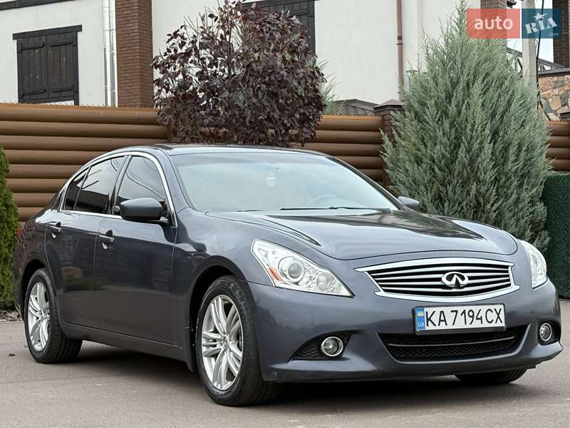 Седан Infiniti G25 2011 в Києві