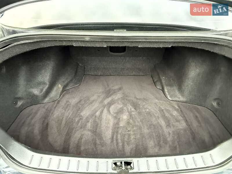Седан Infiniti G25 2011 в Києві