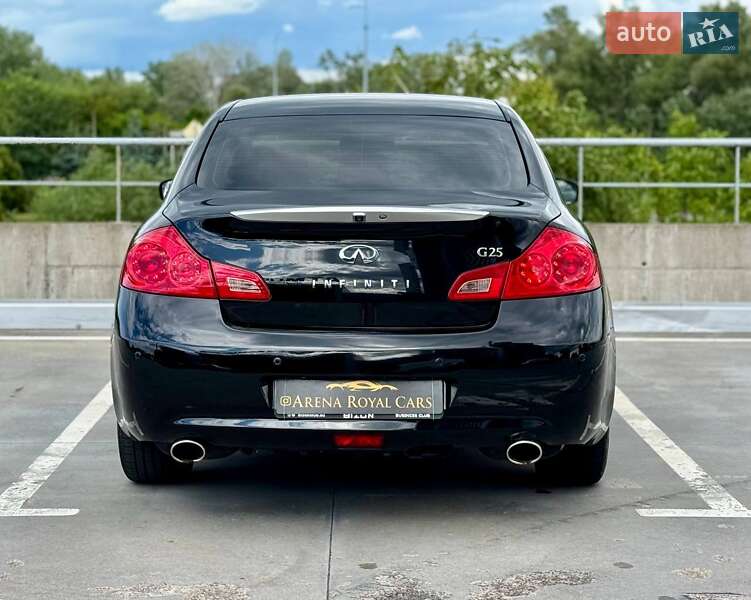Седан Infiniti G25 2012 в Киеве