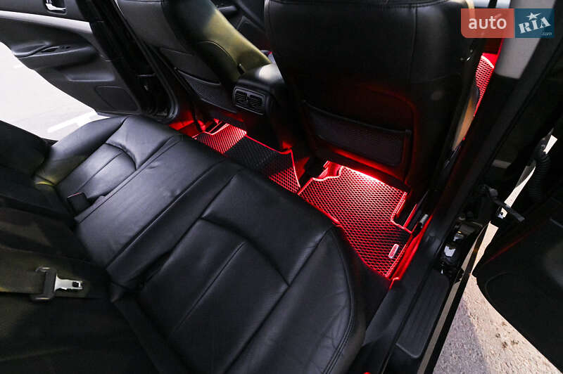 Седан Infiniti G25 2012 в Чернигове фото 49 Седан Infiniti G25 2012 в Чернигове