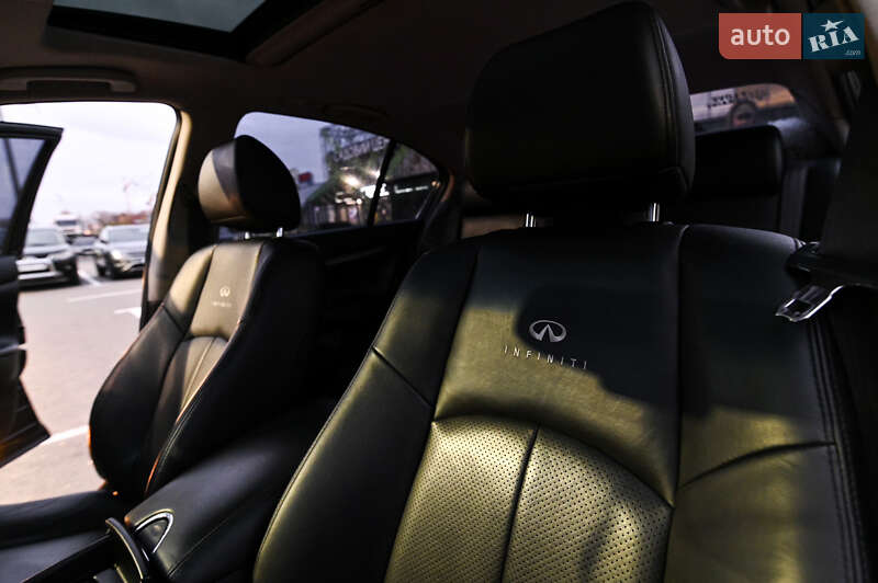 Седан Infiniti G25 2012 в Чернигове фото 57 Седан Infiniti G25 2012 в Чернигове