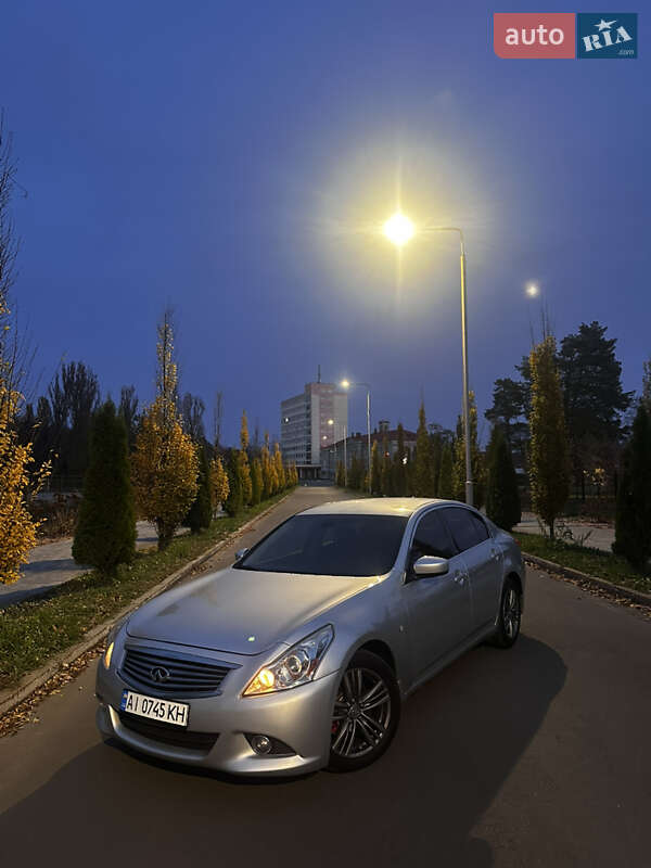 Седан Infiniti G25 2011 в Киеве фото 3 Седан Infiniti G25 2011 в Киеве